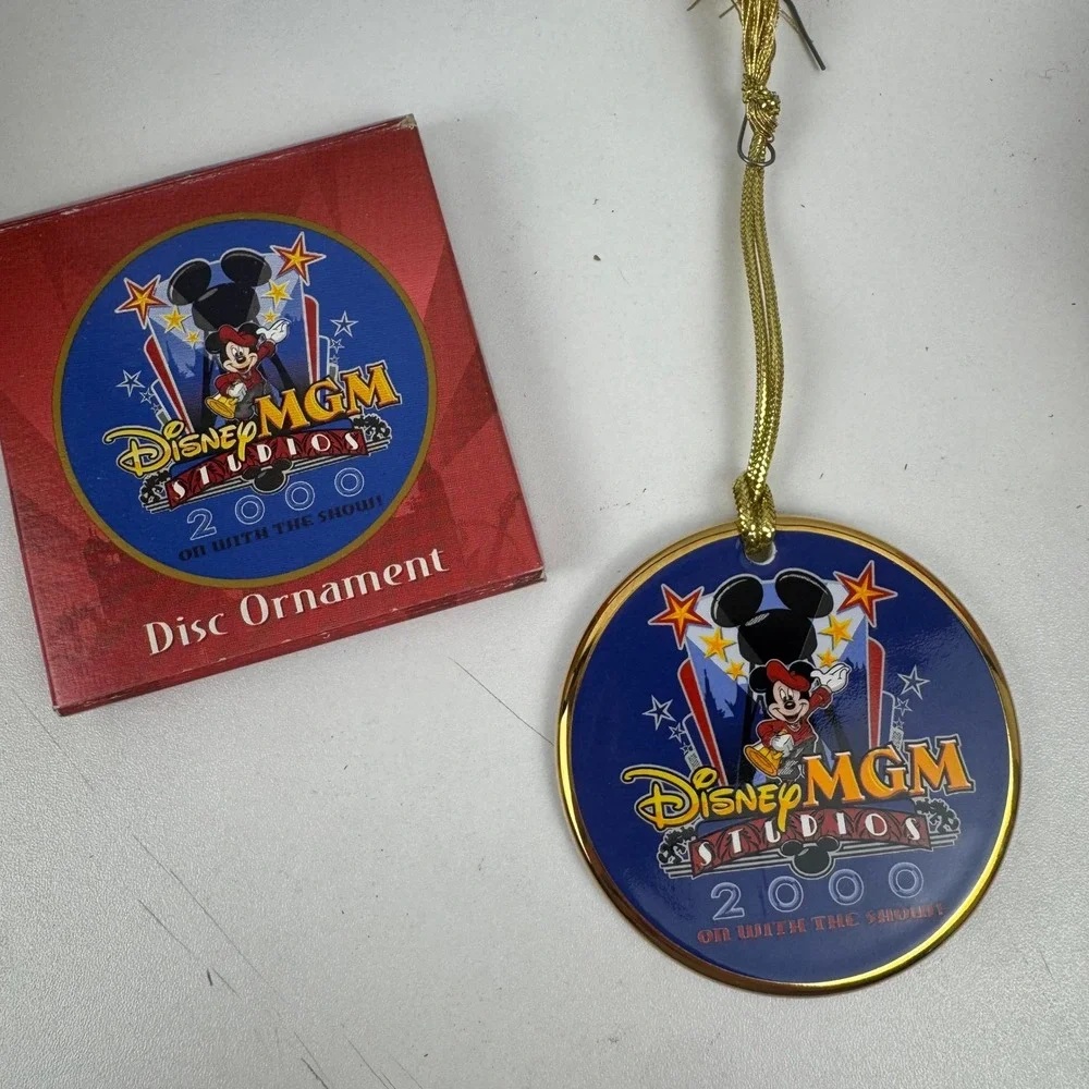 Disney MGM‎ Studios 2000 Mickey Mouse Christmas Collection Ornament On With Show